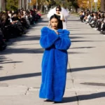 Η Cardi B έλαμψε στο street show της Balenciaga με μοναδικό στιλ