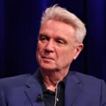David Byrne: Γιατί θεωρεί το «Life During Wartime» των Talking Heads ως το τραγούδι της εποχής των εφόδων της ICE