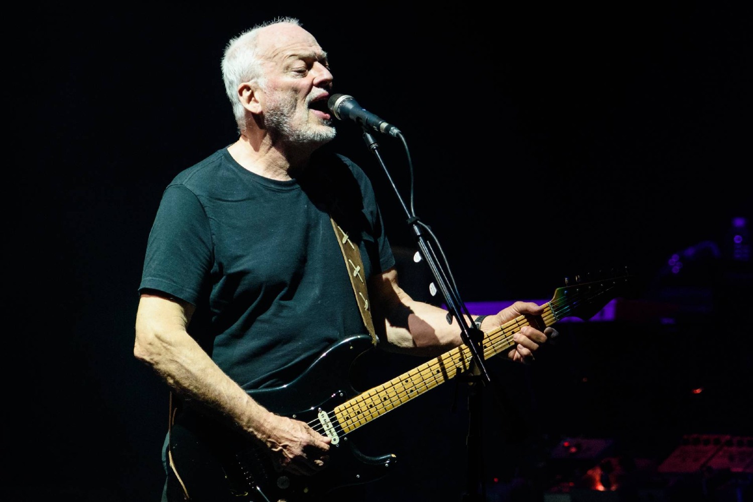 Ιστορικό ρεκόρ: Η «Black Strat» του David Gilmour πωλήθηκε για 14,55 εκατ. δολάρια – Η ακριβότερη κιθάρα στον κόσμο
