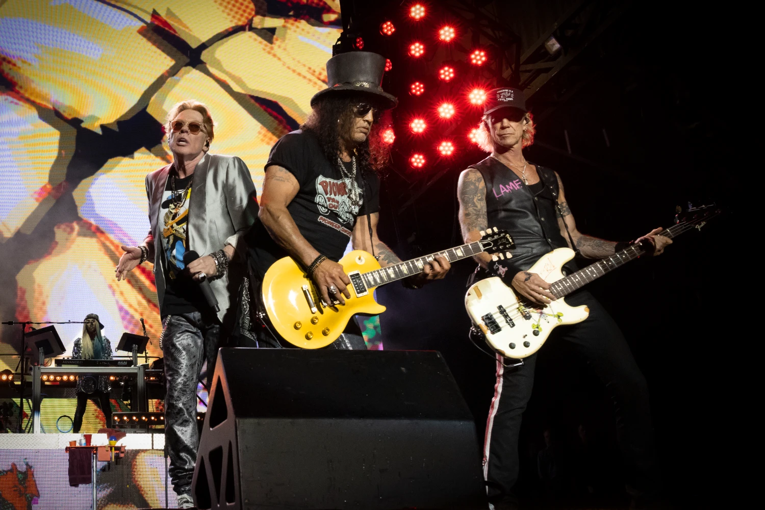 Guns N’ Roses: Ο Slash προαναγγέλλει νέο άλμπουμ – «Γράφουμε πολύ αυτή την περίοδο»
