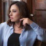 «Καφές»: Η Χάρις Αλεξίου ξεδιπλώνει μία ιστορία φιλίας και δημιουργίας