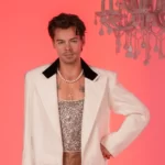 Harry Styles: Το νέο εντυπωσιακό κέρινο ομοίωμά του από το Madame Tussauds