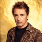 Jean-Michel Jarre: Αφηγείται έναν αιώνα ηλεκτρονικής μουσικής με το βιβλίο «Machines: A History of Electronic Music»