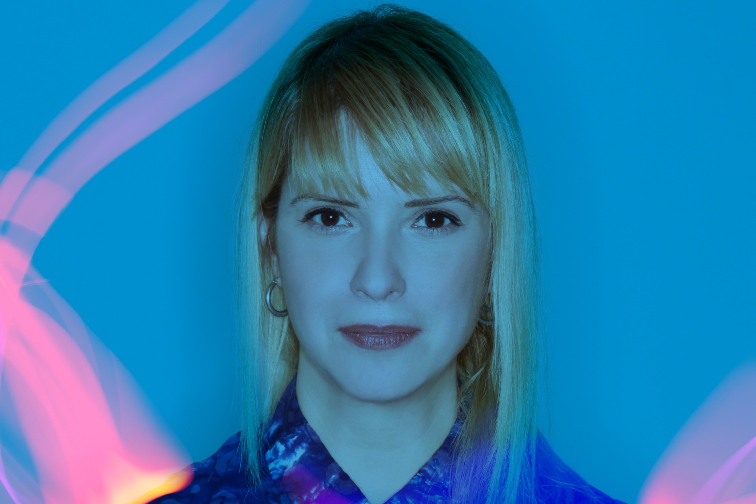Η Joanna Drigo ζωγραφίζει την ελπίδα με το «Όλα Είναι Ωραία»