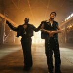 Jung Kook και Usher μαγεύουν με το video για το remix του «Standing Next To You»