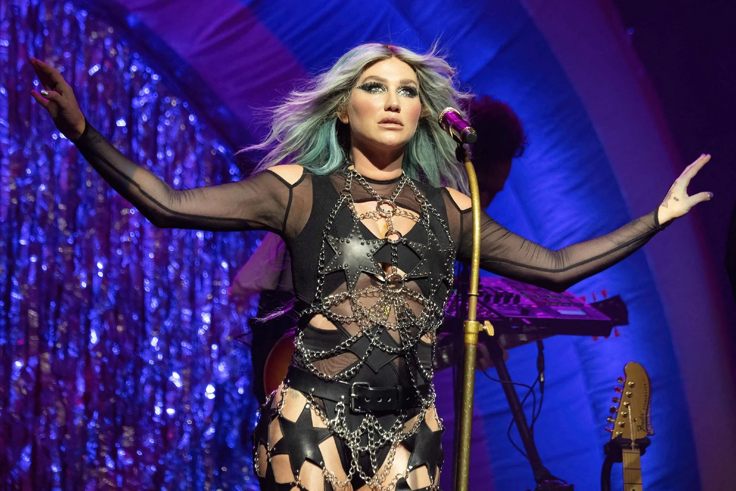 Kesha: Γιατί αφαιρέθηκε το όνομά της από το «Timber» του Pitbull