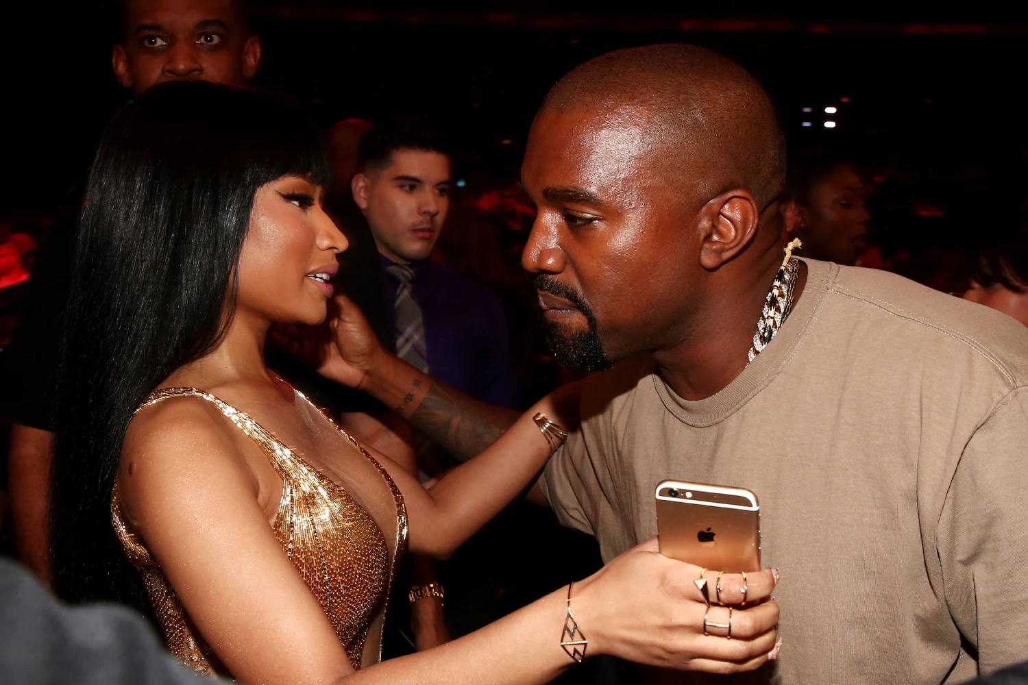 Nicki Minaj: Γιατί δεν δίνει άδεια στον Kanye West να κυκλοφορήσει το «New Body» στο νέο άλμπουμ του
