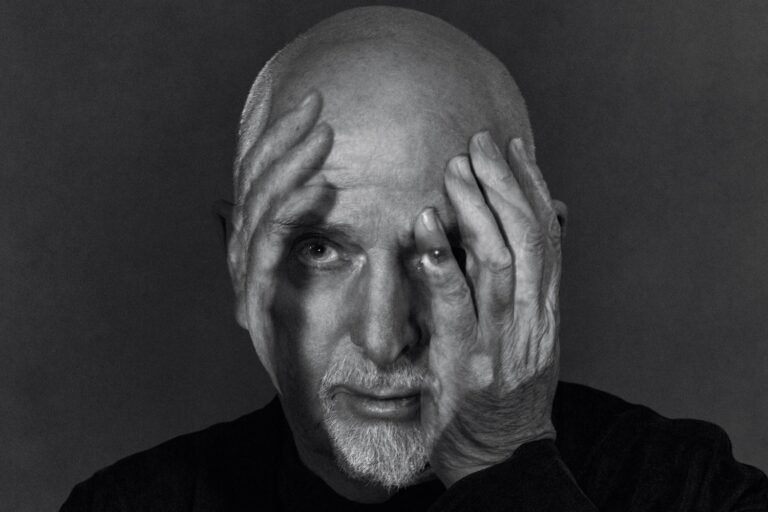 Ο Peter Gabriel κοιτάζει τον θάνατο κατάματα με το «Face The Wall»