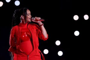 Η Rihanna έχει τουλάχιστον 170 ακυκλοφόρητα τραγούδια
