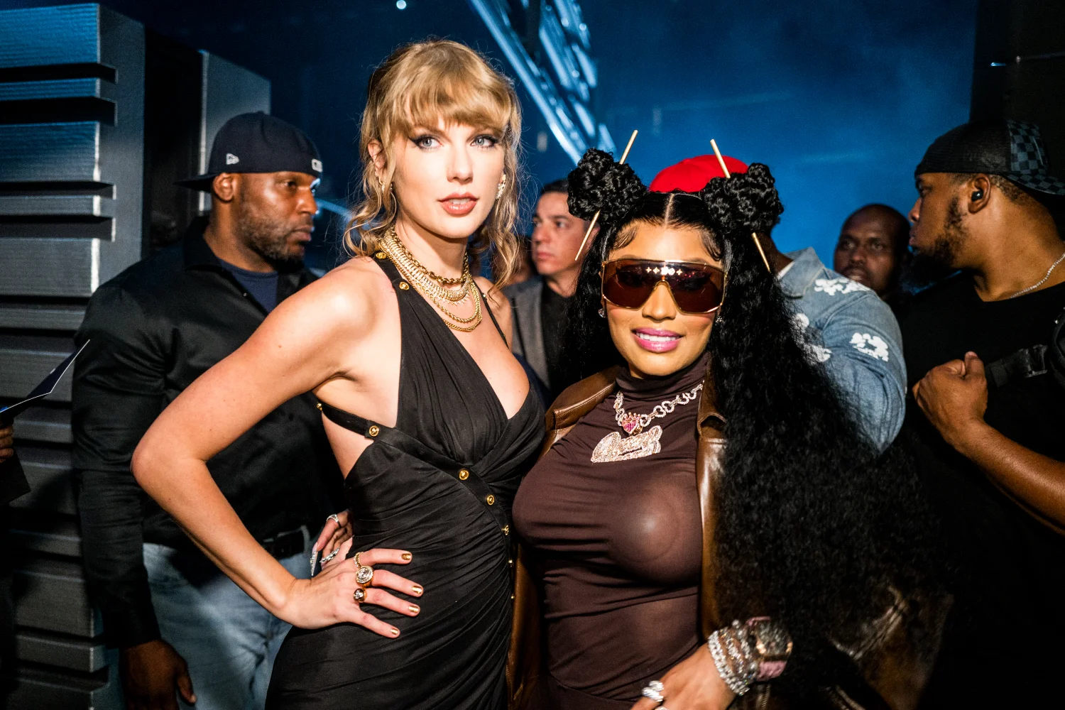 Η Nicki Minaj αποθεώνει την Taylor Swift για την πρωτοφανή επιτυχία της