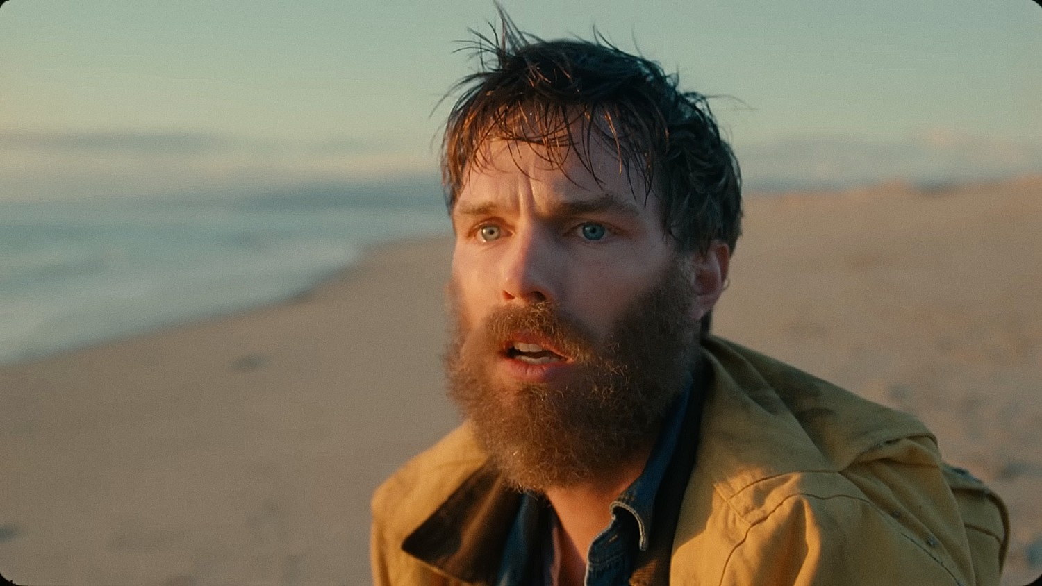 Rolling Stones: Ο Nicholas Hoult σε μία ερμηνεία που καθηλώνει στο video του «Mess It Up»