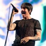 Ο παραγωγός των Red Hot Chili Peppers «αδειάζει» τον Anthony Kiedis: «Δεν έχει μουσικό αυτί»
