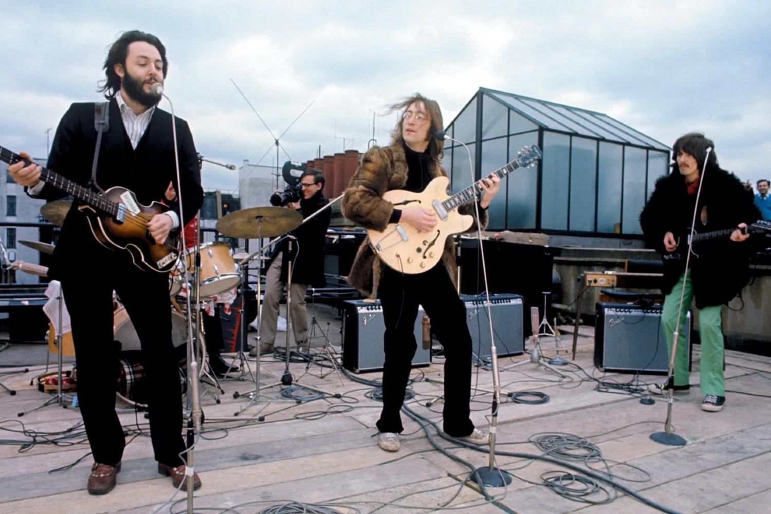 Beatles: Το πρώτο επίσημο μουσείο των «Σκαθαριών» ανοίγει στο Λονδίνο – Στη θρυλική Savile Row Beatles: Το πρώτο επίσημο μουσείο των «Σκαθαριών» ανοίγει στο Λονδίνο – Στη θρυλική Savile Row