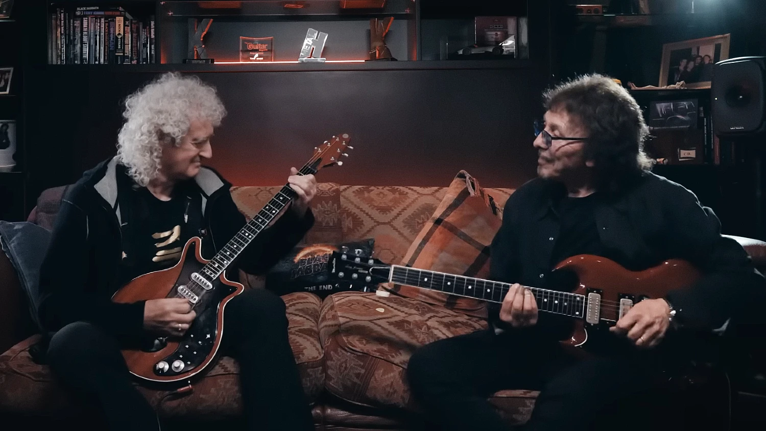 Ο Brian May των Queen έκανε ένα σπάνιο δώρο στον Tony Iommi των Black Sabbath: «Τα Χριστούγεννα ήρθαν νωρίς»