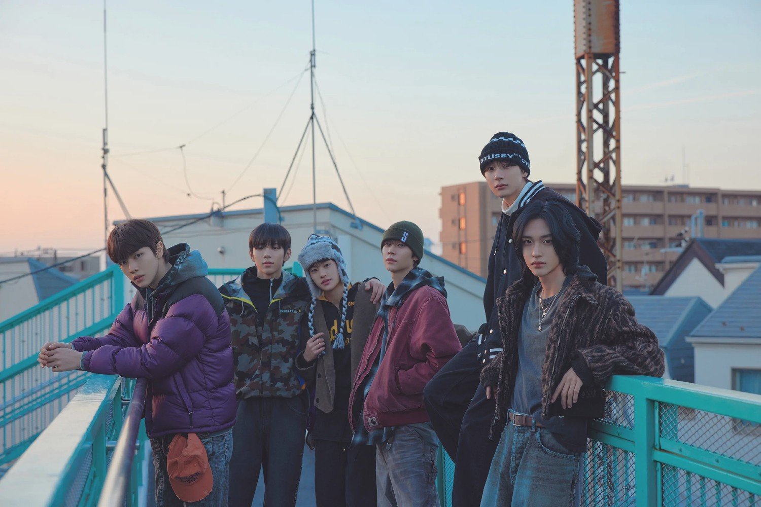 Οι RIIZE μοιράζονται τα νέα τραγούδια «9 Days», «One Kiss» «Honestly» Οι RIIZE μοιράζονται τα νέα τραγούδια «9 Days», «One Kiss» «Honestly»