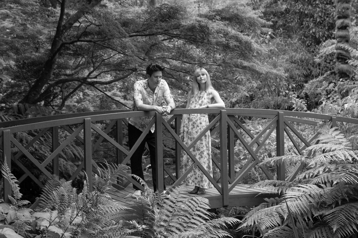 Still Corners: Μυστικοί κόσμοι και συναισθήματα που δεν τελειώνουν ποτέ στο «Secret World» Still Corners: Μυστικοί κόσμοι και συναισθήματα που δεν τελειώνουν ποτέ στο «Secret World»