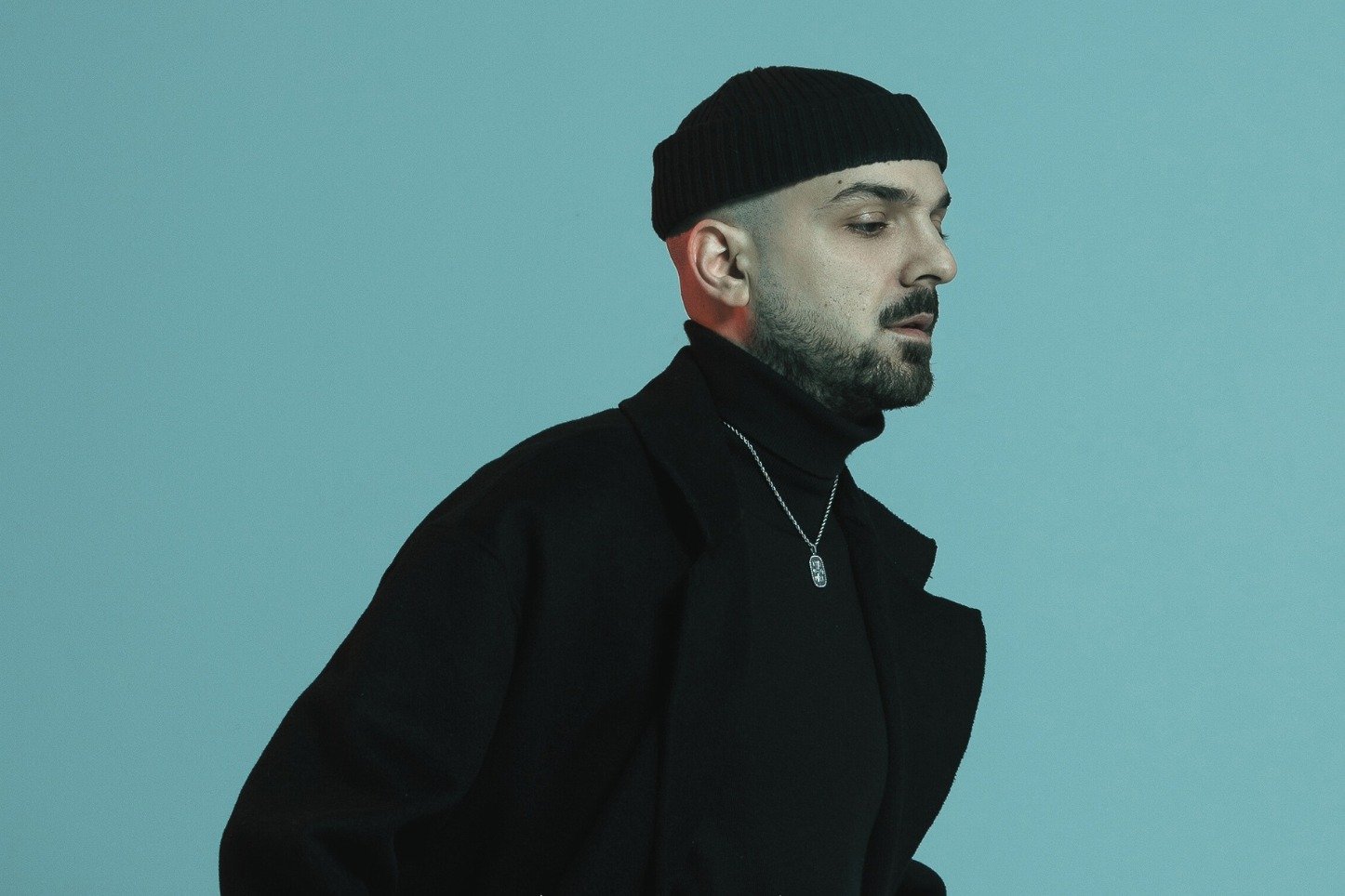 APON: Κινηματογραφικό ταξίδι στον χρόνο με το video clip του «Ρεμπέτικο»