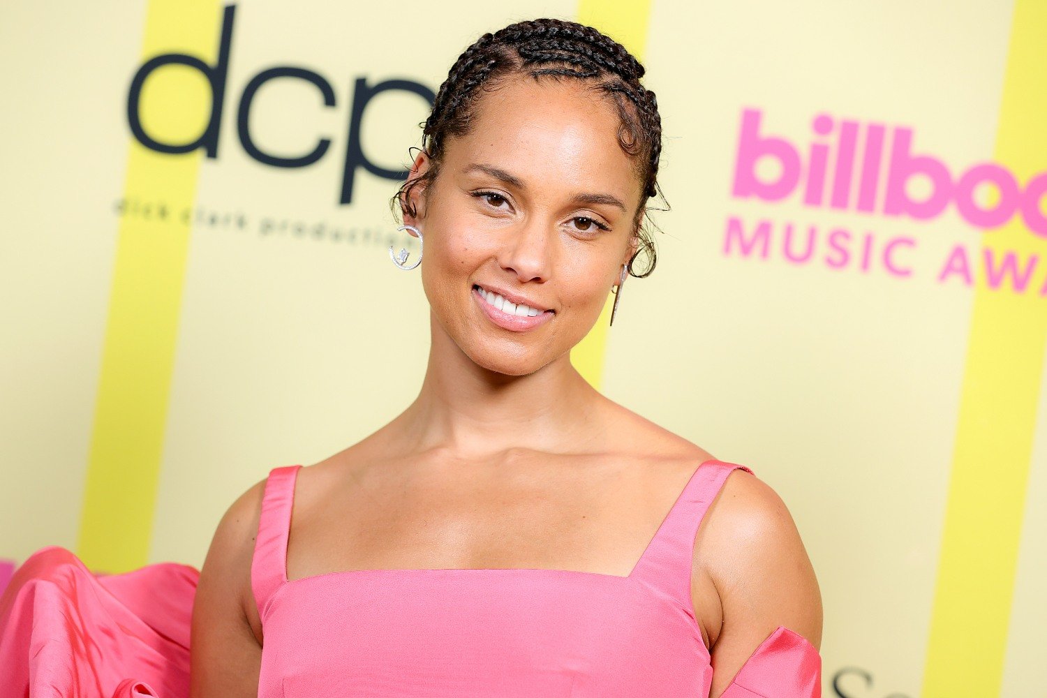 Alicia Keys: «Η μουσική βιομηχανία παραμένει μία λέσχη ανδρών που αρνείται την πρόσβαση στις γυναίκες»