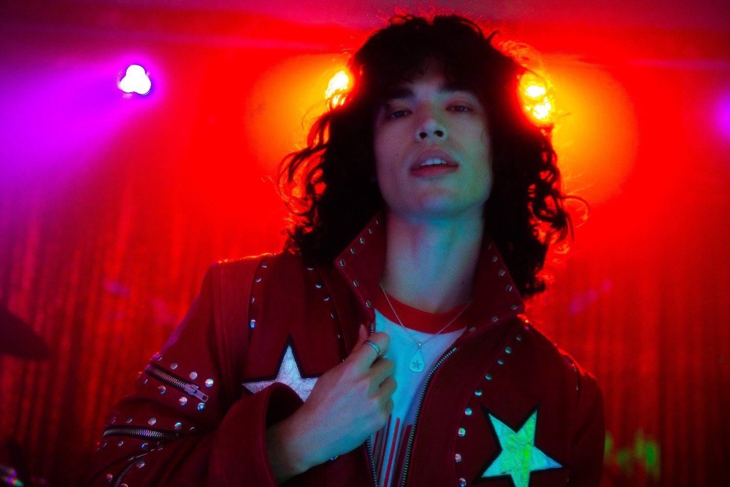 Conan Gray: Το σαγηνευτικό synth-pop τραγούδι «Lonely Dancers»