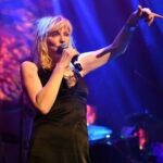 Courtney Love: Η «ονειρική» σύμπραξη με τον Will Sergeant των Echo & The Bunnymen στο νέο άλμπουμ της