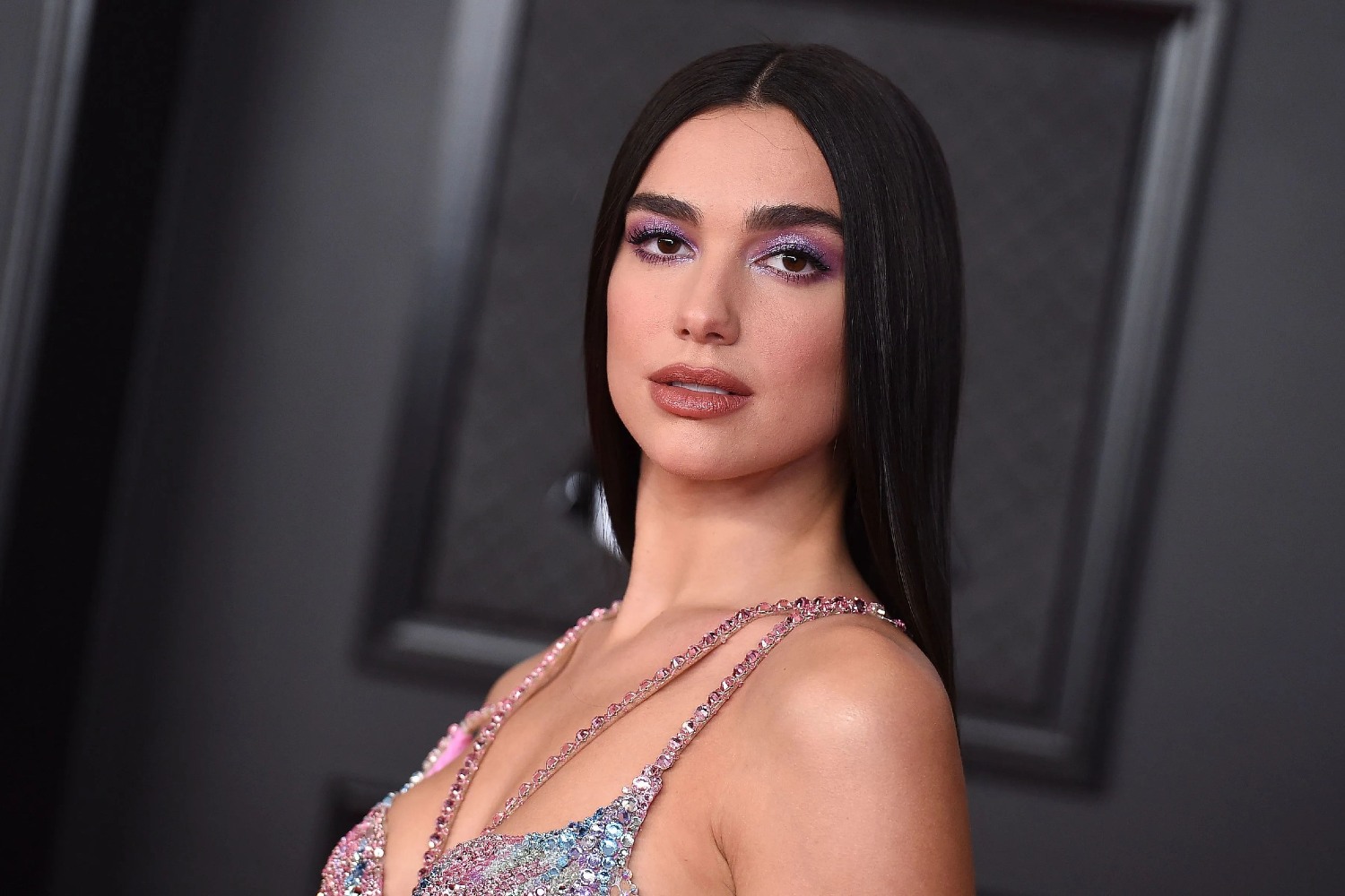 Dua Lipa, Demi Lovato και Dr. Dre θα εμφανιστούν στην τελετή του Rock and Roll Hall Of Fame