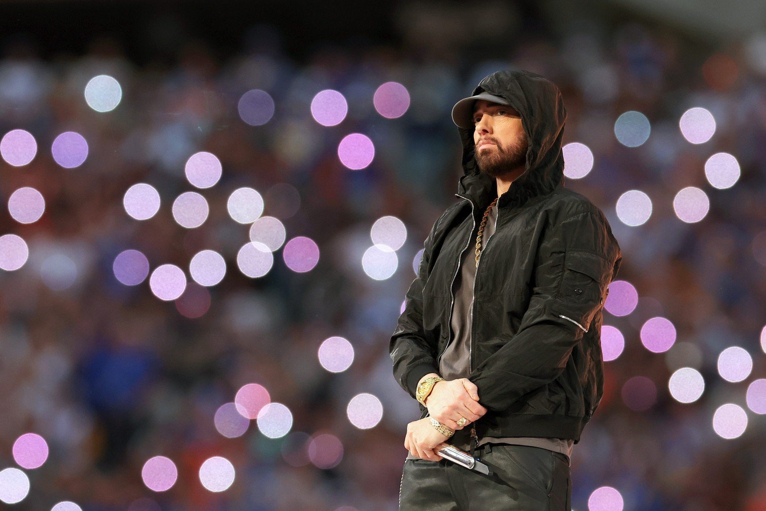 Eminem: Βγάζει σε δημοπρασία περισσότερα από 100 ζευγάρια sneakers για να στηρίξει τους νέους του Ντιτρόιτ Eminem: Βγάζει σε δημοπρασία περισσότερα από 100 ζευγάρια sneakers για να στηρίξει τους νέους του Ντιτρόιτ