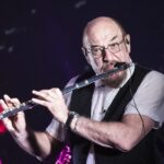 Ο Ian Anderson των Jethro Tull κατά Mick Jagger: «Δεν έθεσε ποτέ ψηλά τον πήχη φωνητικά»