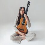 Η Kacey Musgraves μοιράζεται το single «Deeper Well» και ανακοινώνει νέο άλμπουμ