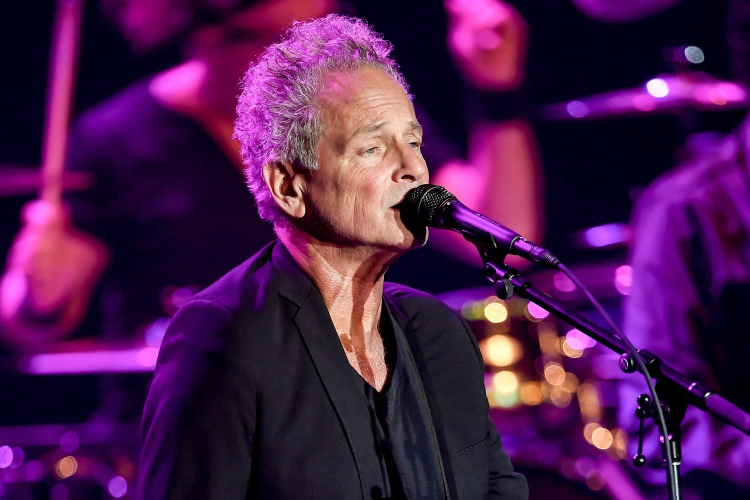 Lindsey Buckingham: Στο εδώλιο η stalker που τον στοίχειωνε για χρόνια – Αρνείται τις κατηγορίες