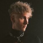 O Machine Gun Kelly γιορτάζει τα πέντε χρόνια του «Hotel Diablo» με τη «Floor 13 Edition»