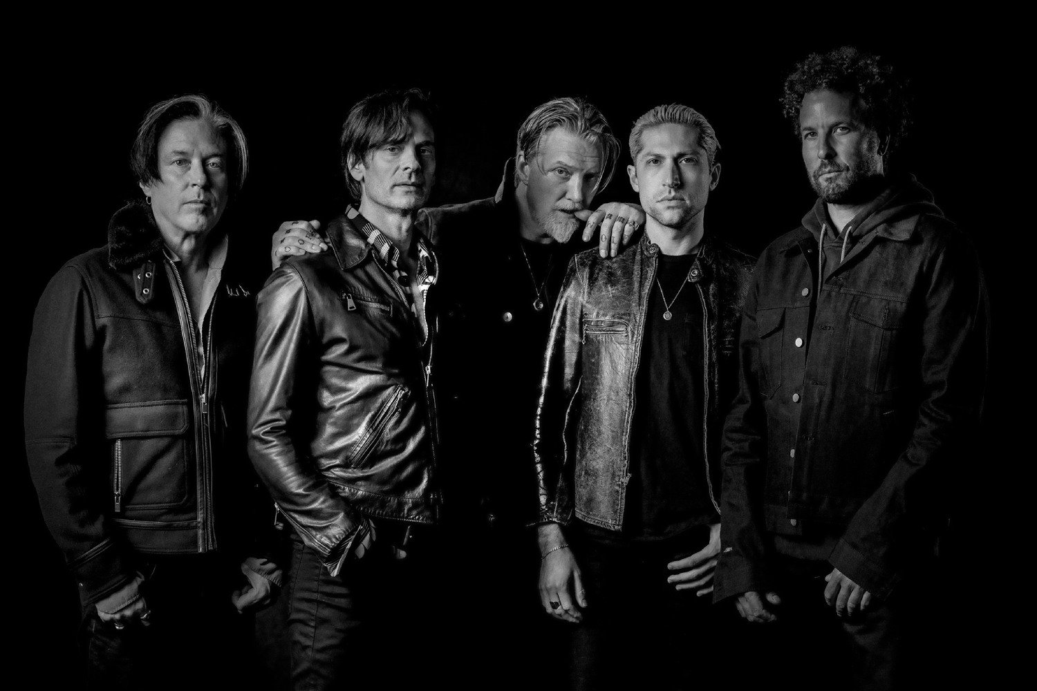 Queens Of The Stone Age: Αίμα, μαχαίρια και μαύρο χιούμορ στην ανακοίνωση του νέου άλμπουμ «Perfecth»