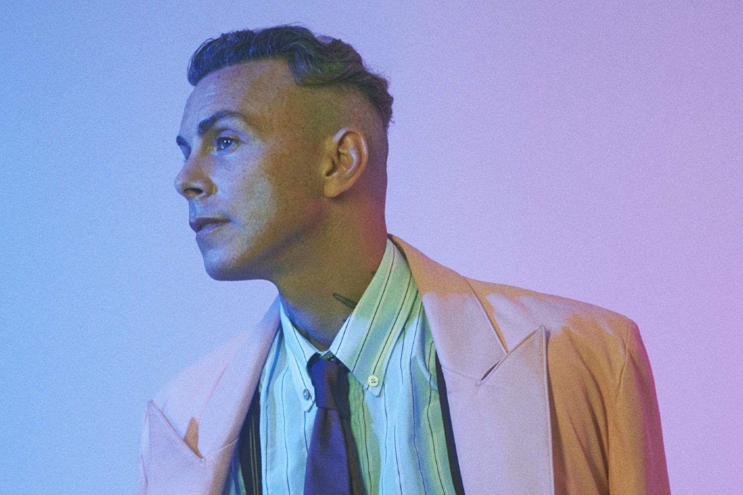Ο Asaf Avidan στο Δημοτικό Θέατρο Λυκαβηττού