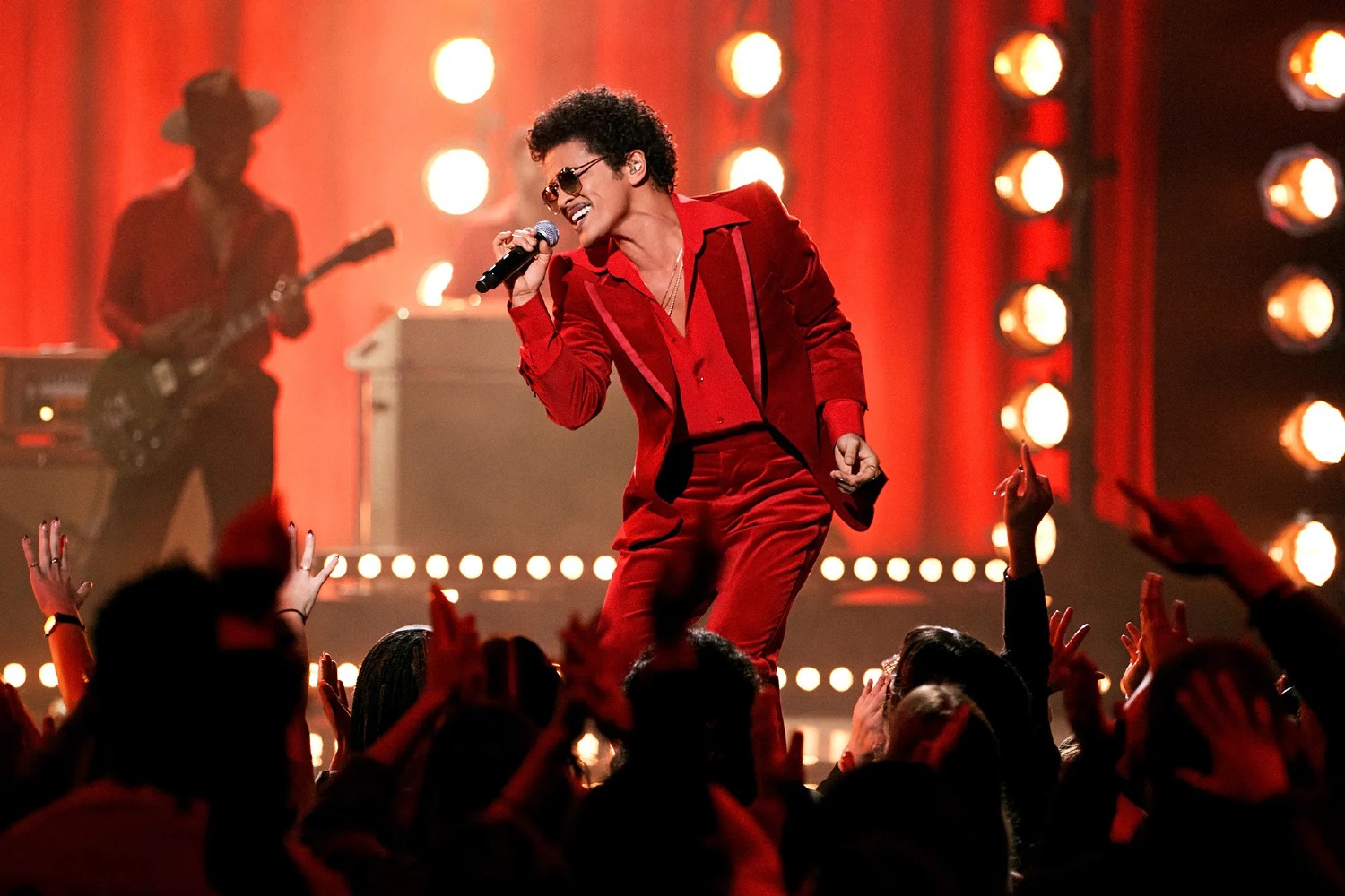 Bruno Mars: Ξεκίνησε την περιοδεία «The Romantic Tour» με το απόλυτο μουσικό υπερθέαμα της χρονιάς