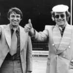 Ο Elton John έγραψε βιβλίο για το «Ted Lasso» της δικής του ζωής
