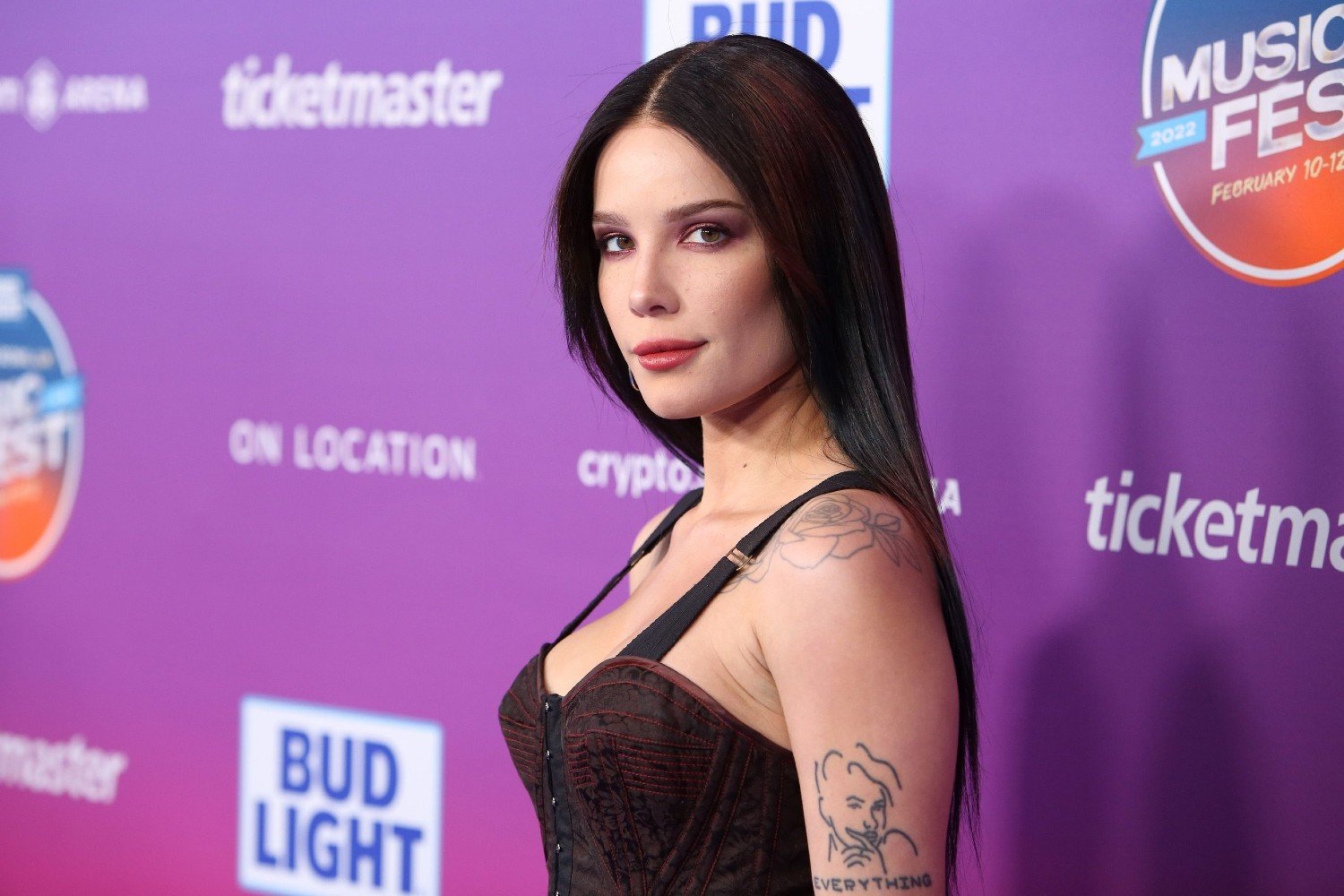 Η Halsey έκανε πραγματικότητα το όνειρο μικρής θαυμάστριας με σπάνια πάθηση