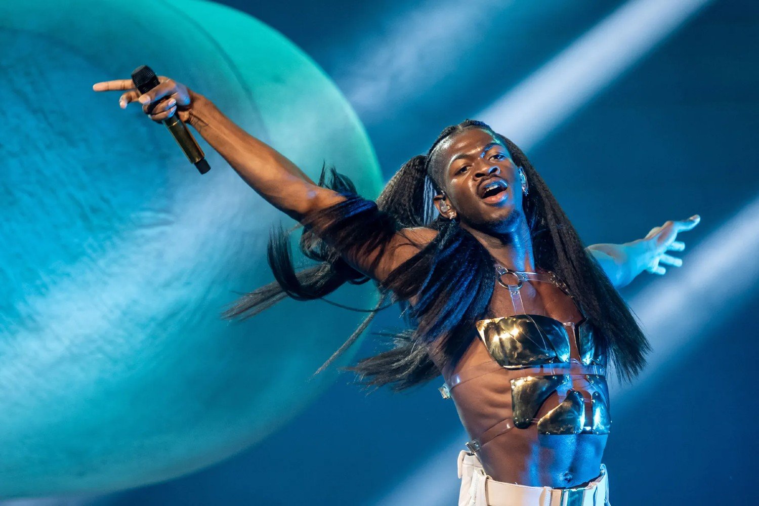 Lil Nas X: Κυκλοφόρησε το νέο τραγούδι «Light Again» στο SoundCloud – Και μπορεί να μπλέξει