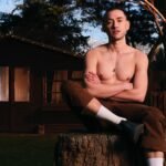 Olly Alexander: «Πίστευα ότι η δόξα σήμαινε πως όλοι σε αγαπούν – Έκανα λάθος»