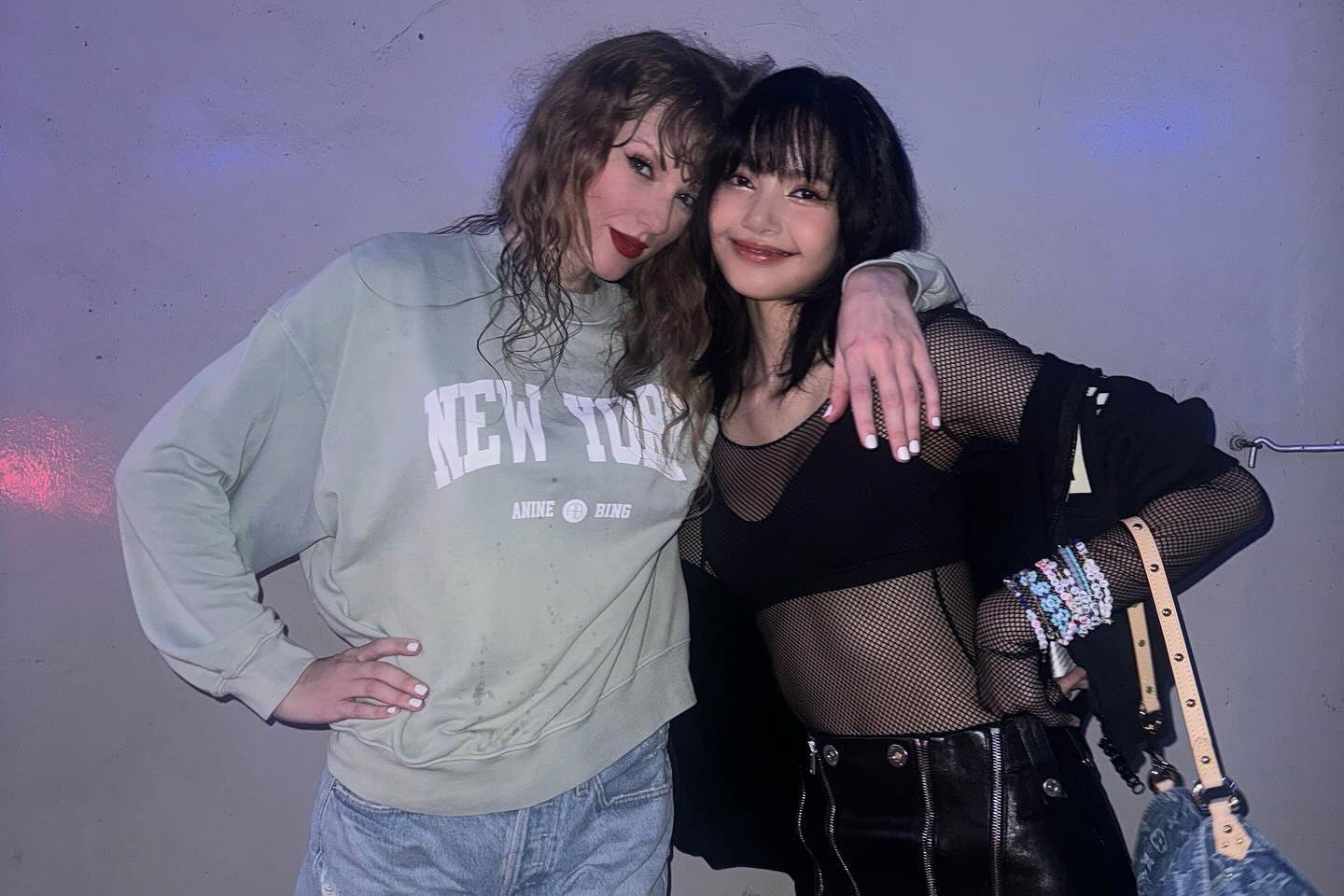 Lisa: Ποιο τραγούδι της Taylor Swift επιλέγει πάντα για καραόκε