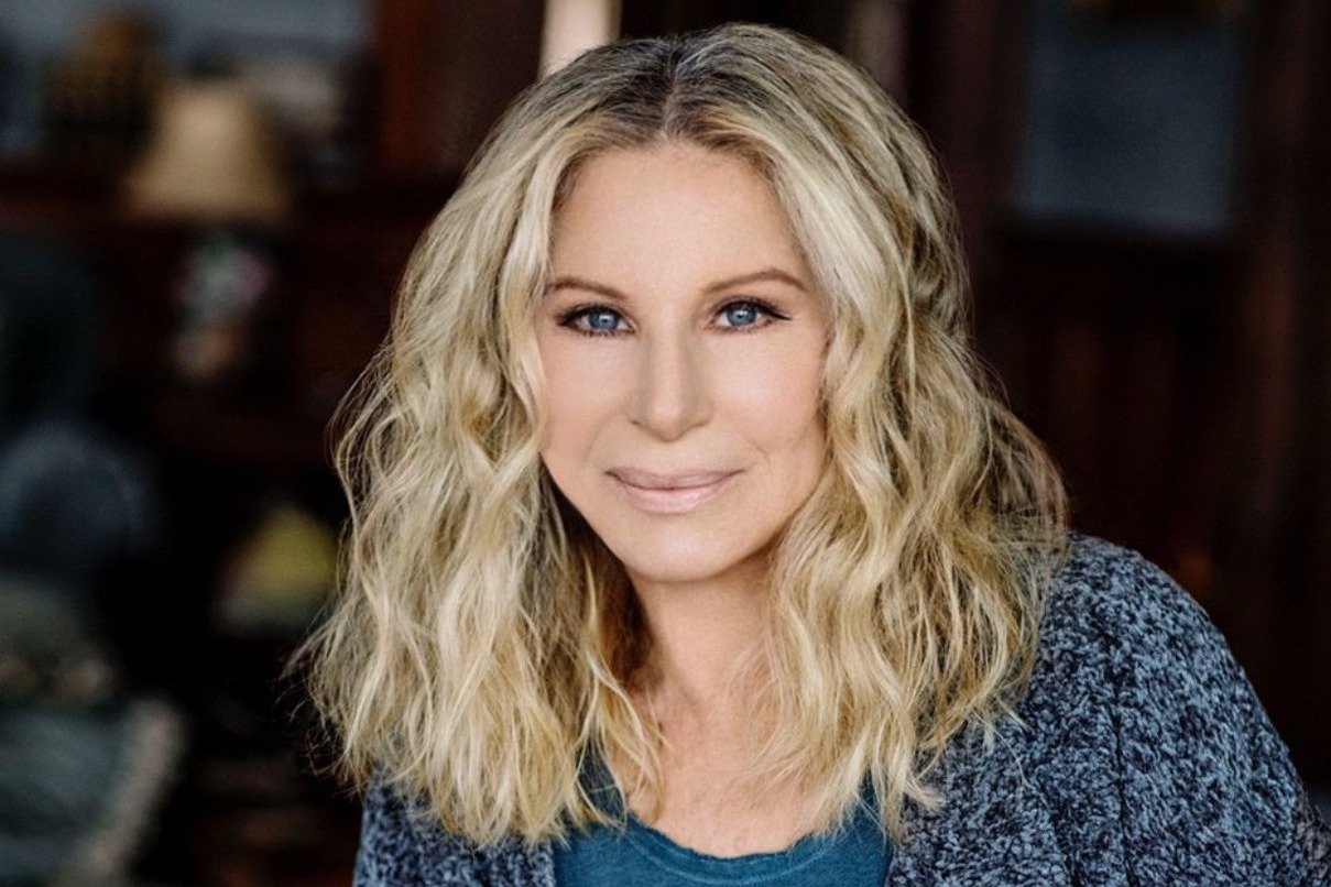 Η Barbra Streisand ενάντια στο «ανεξέλεγκτο εγώ» του Donald Trump για το Kennedy Center