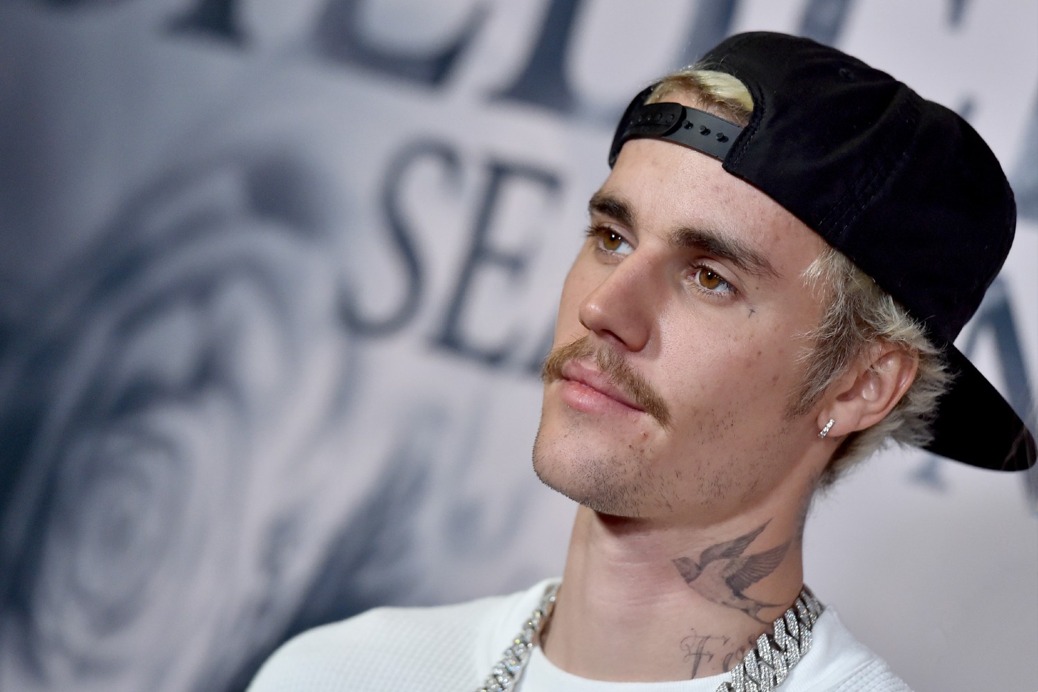 Ο Justin Bieber σε μετωπική σύγκρουση με τη μουσική βιομηχανία: «Δεν είμαι προϊόν»