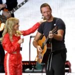 Ο Chris Martin θυμάται την «εξωπραγματική» πρώτη συνάντησή του με την Kylie Minogue