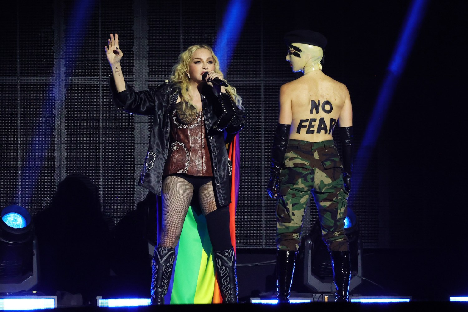 Madonna: Η ανατρεπτική συμμαχία με το Grindr για το «Confessions II»