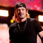 Morgan Wallen: Υπερασπίζεται την Taylor Swift μετά τις αποδοκιμασίες σε συναυλία του