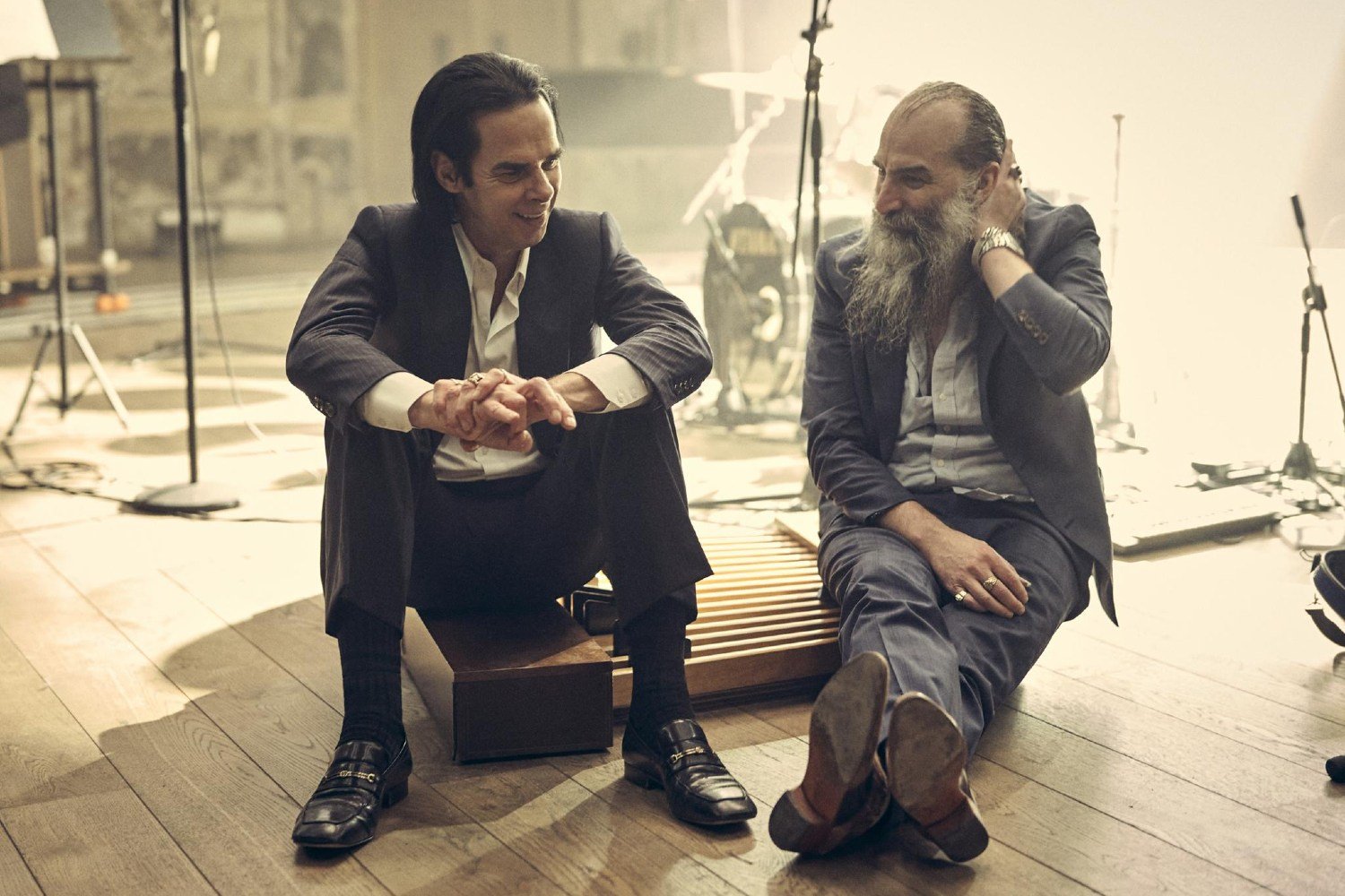 Nick Cave και Warren Ellis αφιερώνουν ένα τραγούδι στην Amy Winehouse