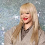 Rihanna: Το συγκινητικό μήνυμα σε θαυμάστρια που δίνει μάχη με τον καρκίνο να μην απολογείται ποτέ για την εμφάνισή της