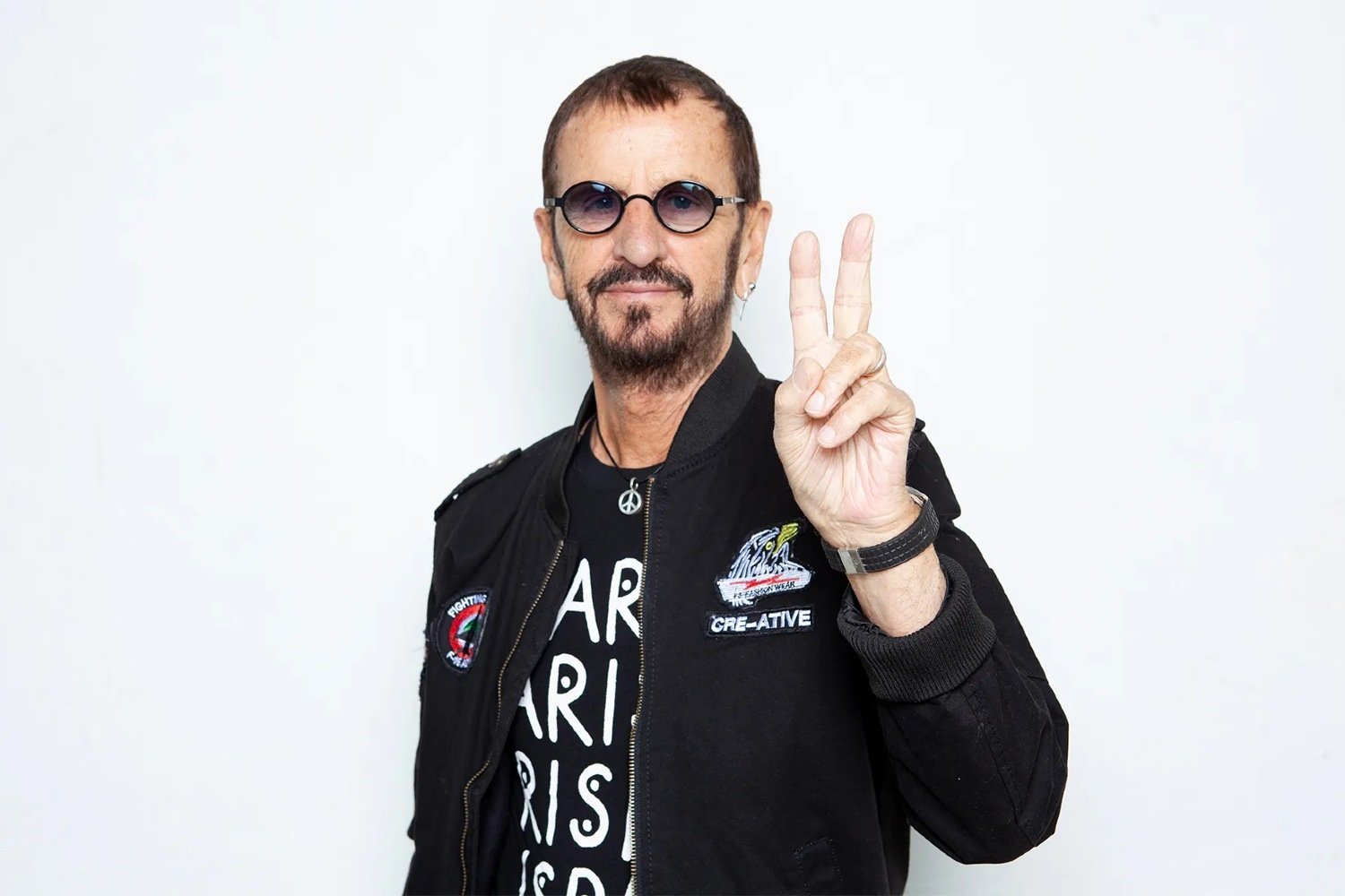 Ringo Starr: Πώς γεννήθηκε το αισιόδοξο μήνυμά του «Peace and love»