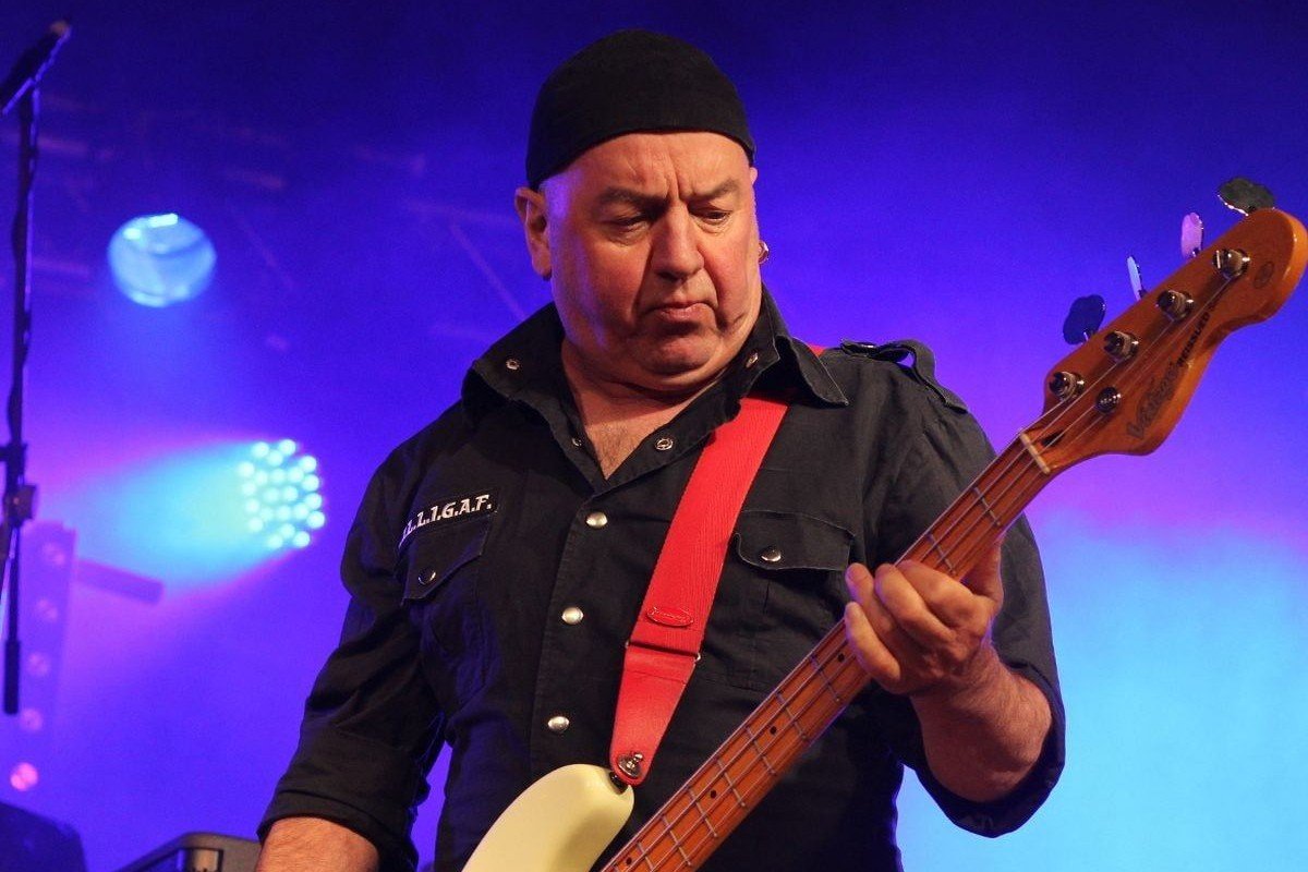 Ο Steve Dawson των Saxon καταδικάστηκε σε φυλάκιση για τη σεξουαλική κακοποίηση 6χρονου κοριτσιού