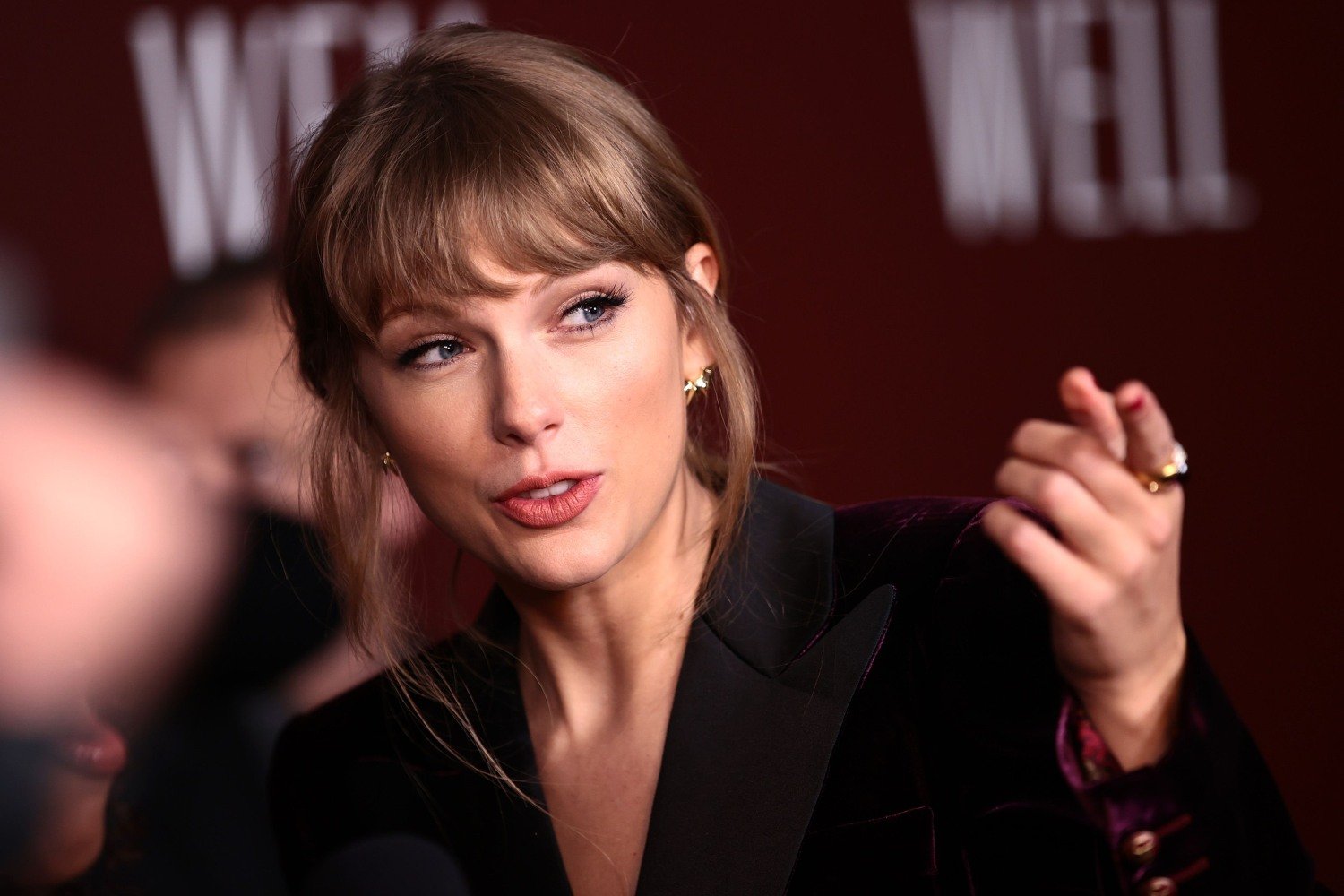 Η Taylor Swift αποθεώνει τη διασκευή του «All Too Well» από τον Ryan Gosling