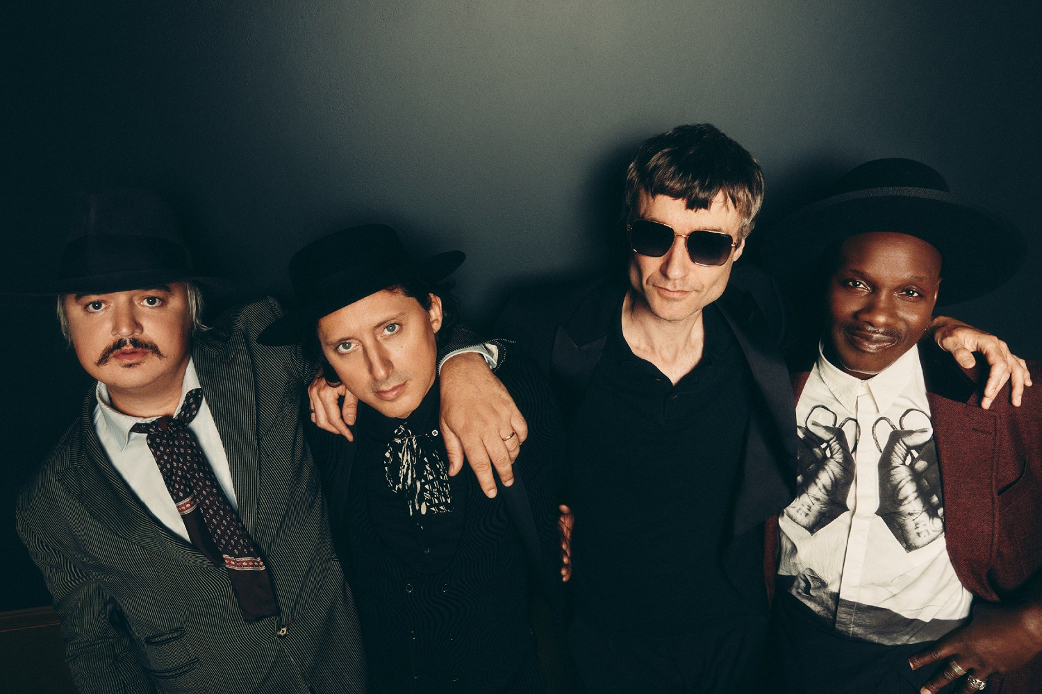 The Libertines: Πιο δεμένοι από ποτέ στο νέο άλμπουμ «All Quiet On The Eastern Esplanade»