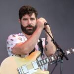 Yannis Philippakis: Το νέο άλμπουμ των Foals «θα μπορούσε να είναι το καλύτερό τους»